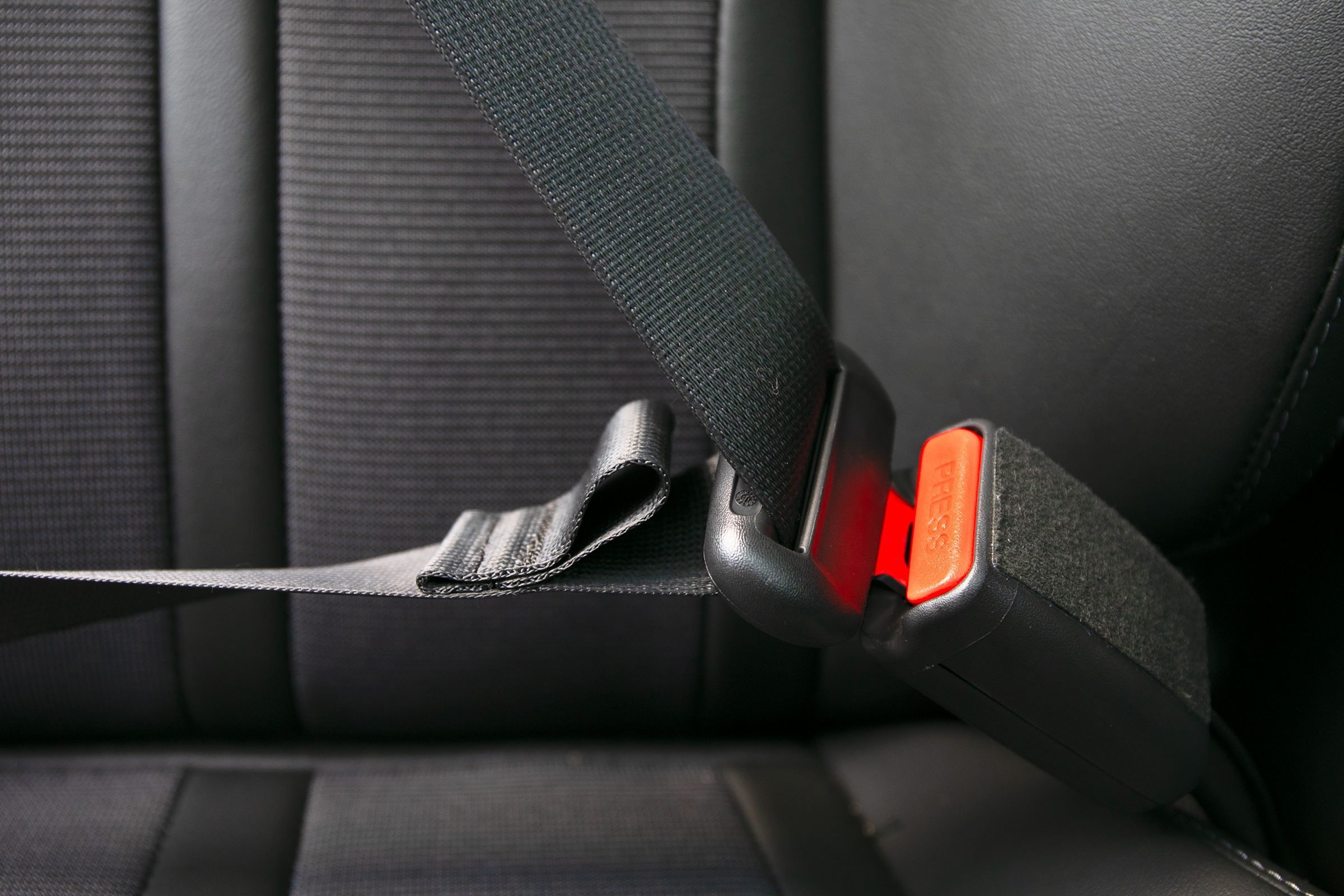 Why The Seat Belt Won’t Pull Out Or Retract